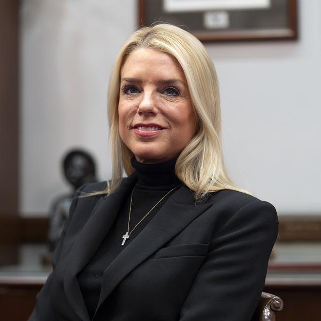 Trump DOJ vs. Kentucky: Tuition Discounts for Illegals? — illegal immigrant tuition benefits, Trump DOJ lawsuit Kentucky, Governor Beshear college discounts