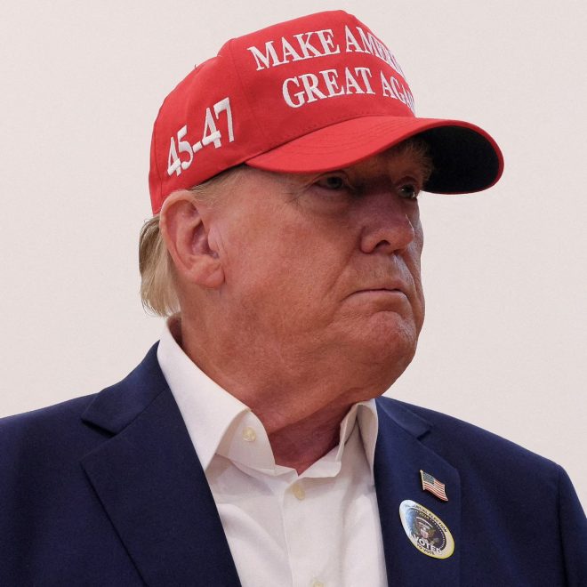 Trump's Bold Move: Suing NYT & CNN for 'Fake News'! — fake news lawsuits, Trump CNN defamation, media bias lawsuits 2025