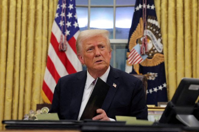 Trump's Late-Night Oval Office Surprise Shocks Nation! — Breaking News Trump Oval Office, Saturday Night Politics 2025, Trump Big Beautiful Bill Update