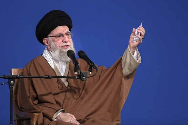 Trump's Shocking Move: U.S. Bombs Iran's Nuclear Sites! — US military action against Iran, Trump Iran nuclear announcement, US airstrike news 2025