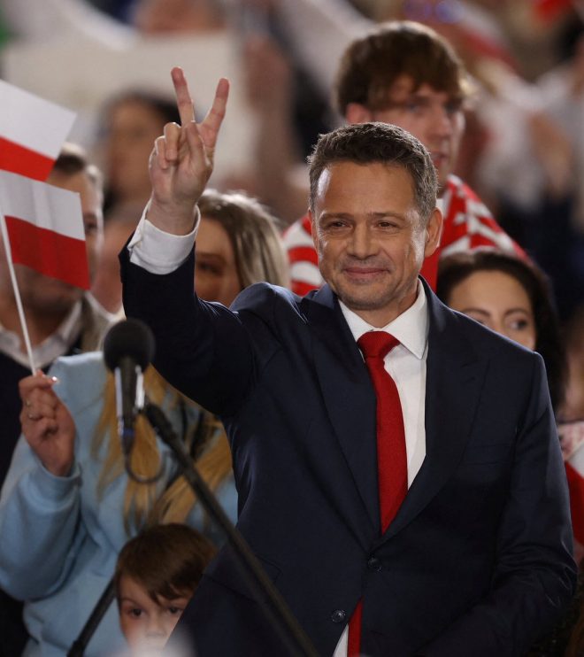 Trzaskowski's Narrow Victory: A Major Blow to Trump's Influence? — Poland presidential election results 2025, EU political landscape 2025, moderate candidate victory Poland