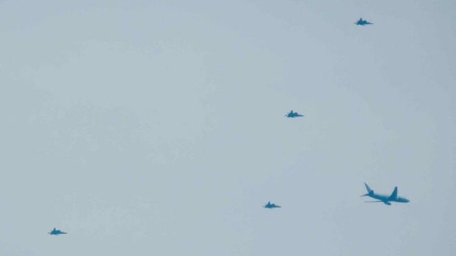 U.S. Escalates Tensions: F-22s Deployed Near Iran! — F-22 deployment news, U.S. military aircraft movements, Iran air defense threats