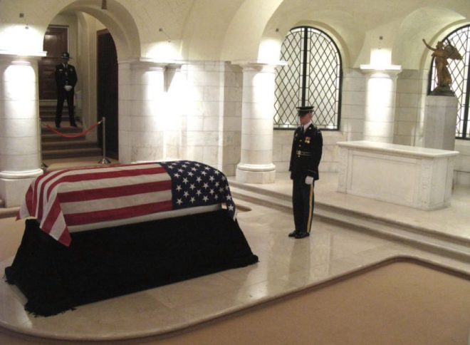 Why Did America Ignore the Last WWI Veteran's Farewell? — Frank Buckles memorial service, World War I veterans honor, Arlington Cemetery tributes 2025