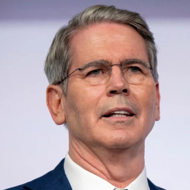 Will the US Really Avoid Default? Bessent's Bold Claim Shakes Wall Street! — US debt ceiling crisis, Treasury Secretary Bessent statement, China export restrictions 2025