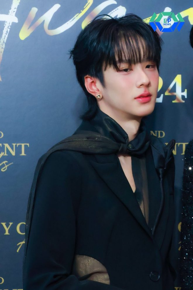 "เซฟ วรพงษ์: วายคอนเทนต์หรือภัยต่อสังคม?" — เซฟ วรพงษ์ THAILAND Y CONTENT, รางวัลคอนเทนต์วายไทย 2024, งานประกาศรางวัล Y CONTENT 2025