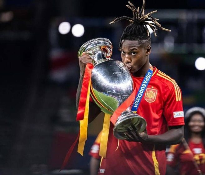 🚨🎖| 𝐌𝐎𝐑𝐄: Is Nico Williams Choosing Barça Over Rivals? 👀Breaking News — Nico Williams transfer news, Barça player preferences 2025, Deco guarantees registration