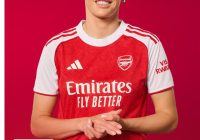 Arsenal Shocks Football World with Chloe Kelly's Signing! —  Arsenal transfer news, Chloe Kelly contract update, Women's football signings 2025