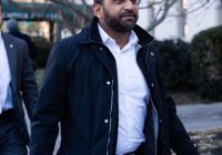 🚨BREAKING: Kash Patel demands prosecution of Vindman for leaking call to sabotage Trump! Should Vindman be held accountable? Vote now! —  Alexander Vindman prosecution, Trump phone call leak, Democrat legal action 
Justice for Vindman, Kash Patel statement, political leak scandal 
Legal consequences Vindman, whistleblower prosecution, presidential phone call leak