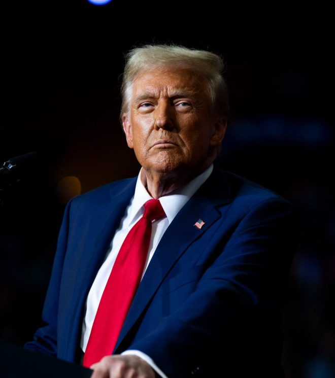 🚨BREAKING: Trump reverses Obama's decision, renaming Mount Denali back to Mount McKinley! Do you agree with the change? YES or NO? — President Trump, Mount McKinley, name change
Support President Trump, Denali, undoing
Mount Denali, Obama, America's tallest