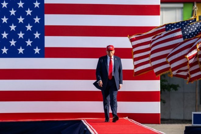 π¨ BREAKING: Trump's Plan to Exclude Illegals from Census Sparks Outrage! Will This Change Election Results? #TrumpCensusRevamp β Trump census redo, illegal immigrants count, Democrats seats gain