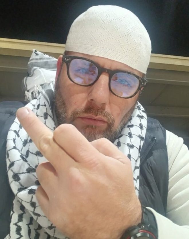 Controversial Terror Attire Linked to Deadly Kentucky Rampage! — "jihadist violence 2025, religious extremism trends, keffiyeh symbolism in conflict"
