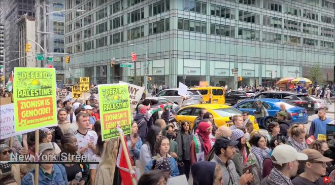 Did Times Square's Signs Signal a Pre-Planned Narrative? — Times Square October 2025, New York City protests, Israel Hamas conflict updates