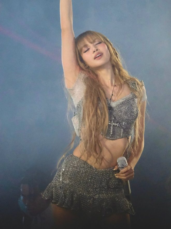 LISA's Bold Fashion Choice Sparks Outrage Among Fans!
Custom Set by nanist Raises Eyebrows at Goyang Stadium — Catholic Fashion Trends, Custom Fashion Sets 2025, Stylish Streetwear Outfits