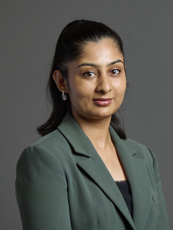 Labour's Crisis: Zarah Sultana Joins Corbyn's Far Left! — Zarah Sultana political shift, Jeremy Corbyn new party 2025, Labour party Muslim bloc exodus