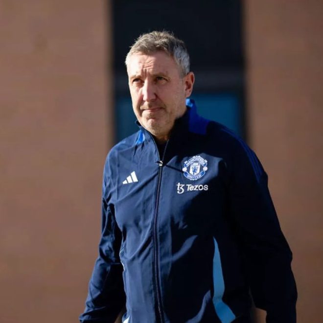 Manchester United's Bold Striker Move Amid Major Exodus? — Manchester United striker target, Manchester United transfer news 2025, Manchester United outgoings update