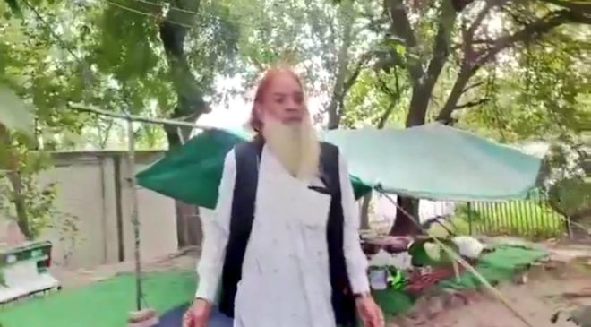 Mayor's Outburst Over Illegal Dargah Sparks Controversy! — illegal construction Ghaziabad, Mayor Sunita Dayal controversy, GT Road land dispute 2025