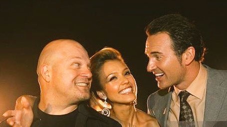 Michael Chiklis Reacts to Julian McMahon’s Death
“I’m devastated to hear of the passing of my friend Julian. Life is so precious and fragile. My condolences to his family. RIP Jules.”