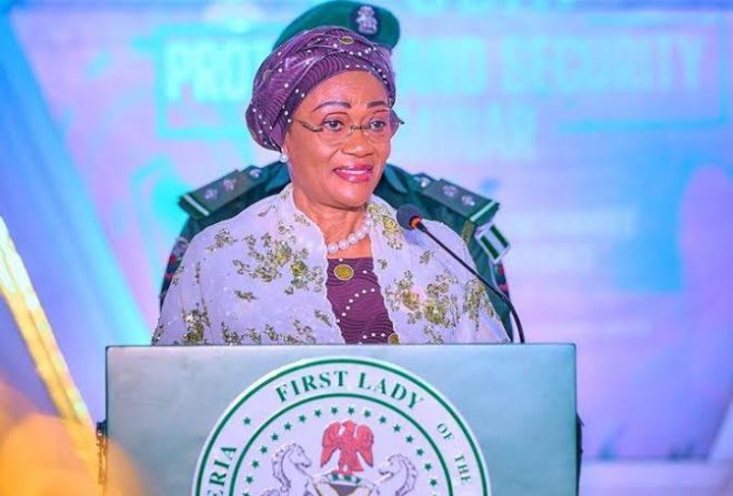 Nigeria's First Lady Donates N1 Billion to Plateau State Victims - Love or Politics? —  Nigeria First Lady donation, Plateau State victims, Senator Oluremi Tinubu
Love-driven commitment, violent attacks relief, N1 billion donation
Political neutrality, humanitarian aid, Nigerian First Lady
