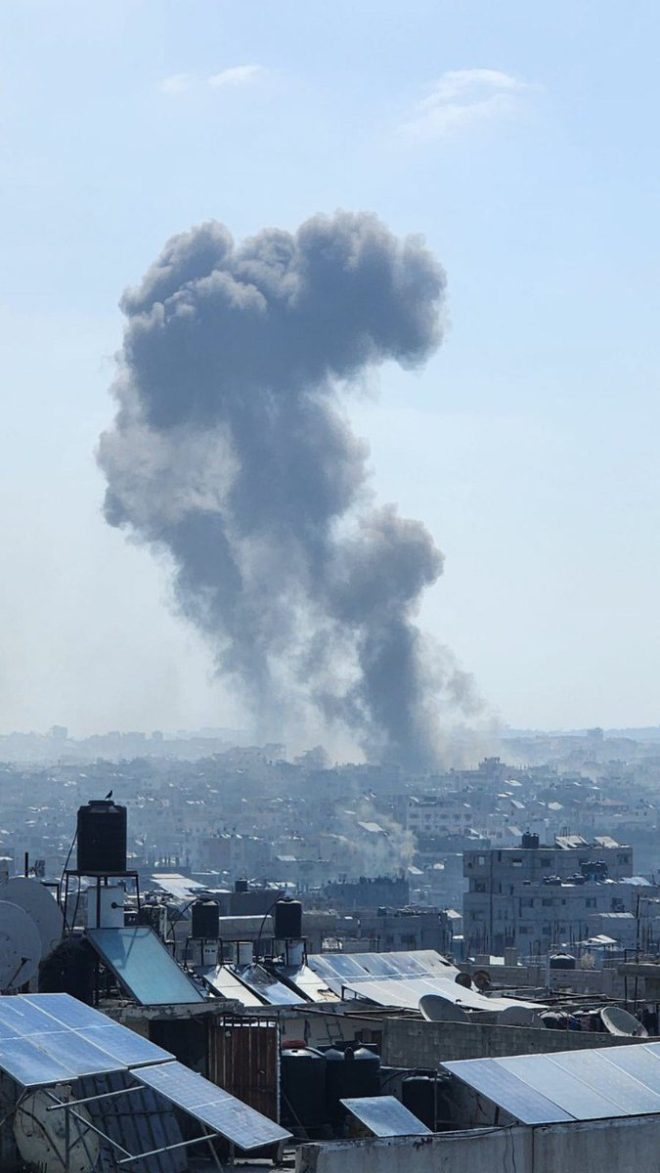 Shocking Strike: Jabalia Refugee Camp Bombed by Israel! — Israeli airstrikes Gaza news, Jabalia refugee camp conflict, Northern Gaza military operations 2025