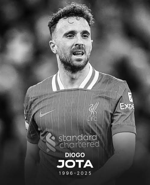 Tragic Death of Liverpool FC Star Diogo Jota at 28
Brother André Silva, 25, Also Dies in Car Crash