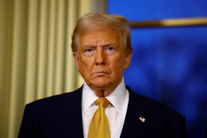 "Trump Declares Intent to Strike Moscow with Long-Range Weapons - Global Tensions Rise" — Trump military action, Moscow missile strike, International conflict 2025
