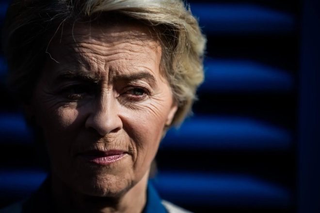 Ursula von der Leyen Faces Shocking No-Confidence Vote! — Ursula von der Leyen no-confidence vote, European Parliament political crisis, European Commission leadership challenge