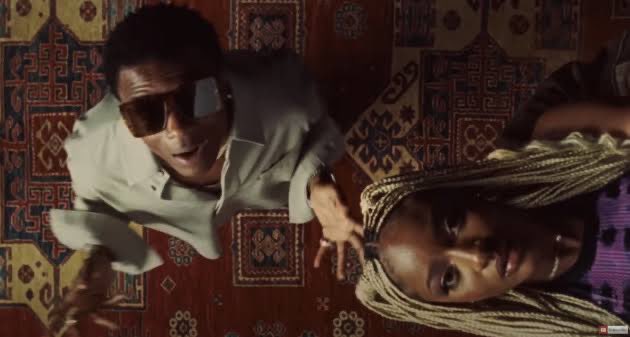 Wizkid's "2 Sugar" Sparks Controversy: Can It Go Gold? — Wizkid Ayra Starr collaboration success, 2 Sugar sales milestones, music chart performance 2025