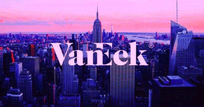 BREAKING: Bitcoin to Skyrocket to $180K? Experts Divided! —  Bitcoin price prediction, VanEck investment forecast, cryptocurrency market update