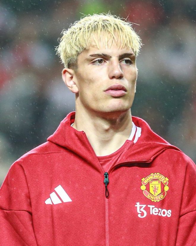 BREAKING: Chelsea's Bold Move for Man Utd's Garnacho! — Chelsea transfer news, Manchester United gossip, Alejandro Garnacho update