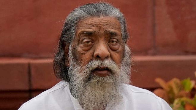 BREAKING | Former Jharkhand CM Shibu Soren's Death at 81  
Shibu Soren dies at the age of 81.  
ShibuSoren Jharkhand BreakingNews