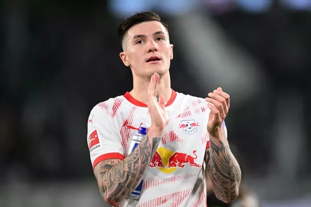 Benjamin Sesko: United or Newcastle? A Shocking Decision Awaits! —  Benjamin Sesko transfer news, Manchester United transfer updates, Newcastle United Sesko interest