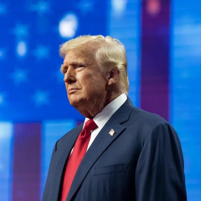 Breaking: Biden's Pressure Led JP Morgan to Debank Trump! — financial institutions and politics, Trump banking controversy, Biden administration banking decisions