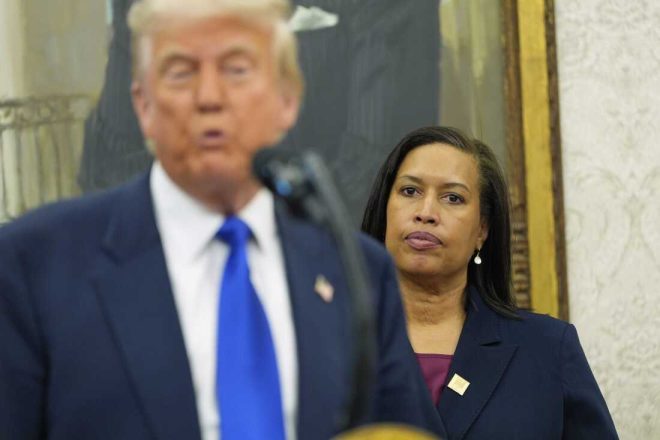 DC Mayor Admits: Trump’s Takeover Unstoppable! —  DC Mayor Muriel Bowser legal options, Trump DC takeover news, Bowser furious Trump actions