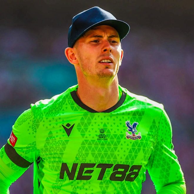 Dean Henderson's Shocking Liverpool Upset: A New Era? —  Dean Henderson interview, beating Liverpool highlights, football trophy celebrations
