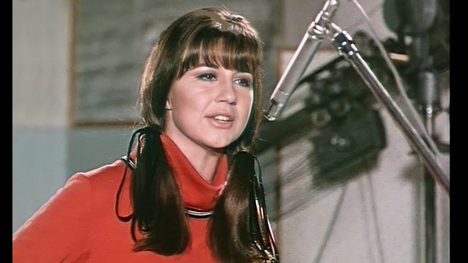 Death of Judith Durham, Beloved Folk-Pop Icon, at 79