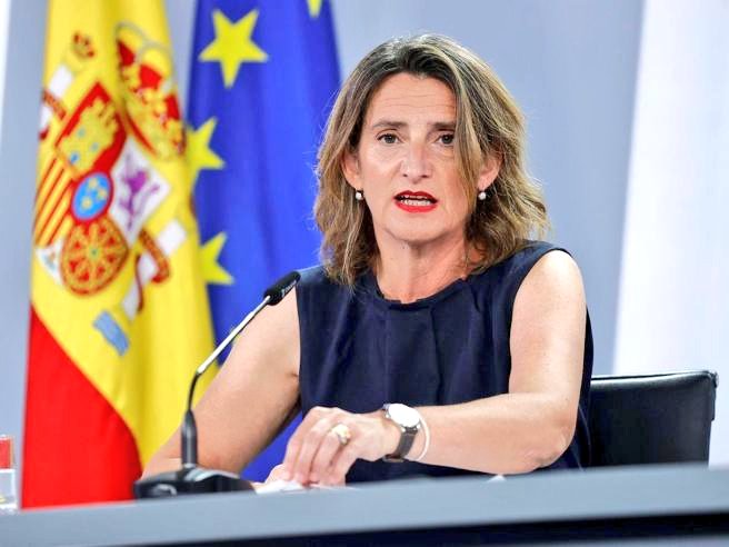 EU Commissioner Calls It: "Is This Genocide?" — European Union Controversy, Spanish Politics 2025, International Human Rights Debate