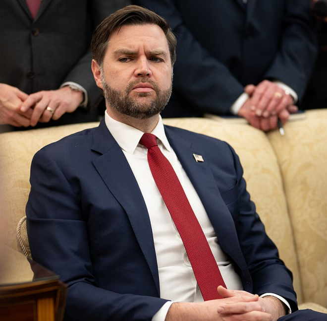 Elon Musk's Shocking Political Shift: Ties to MAGA? —  Elon Musk political ambitions, JD Vance Trump alliance, 2025 political landscape