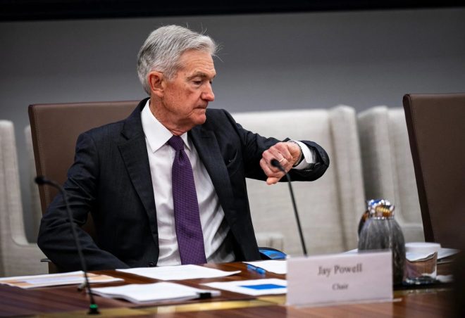 FOMC Minutes Shock: Inflation Trumps Jobs, Tariffs Loom! —  FOMC news analysis, inflation risk factors 2025, asset valuation concerns