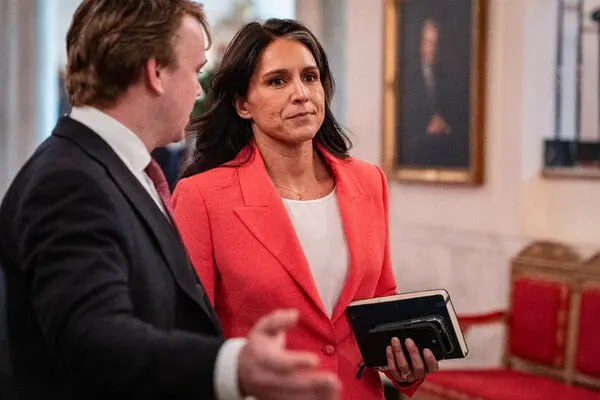 Gabbard's Shocking Claim: Who Are America's Real Enemies?
Do you agree with Tulsi Gabbard? YES or NO? — Tulsi Gabbard controversy, domestic enemies designation, political dissent 2025