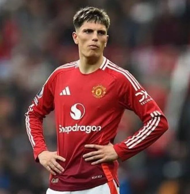 Garnacho's Shocking Ultimatum: Chelsea or 6-Month Bench —  Alejandro Garnacho transfer news, Manchester United contract situation, Chelsea interest in Garnacho