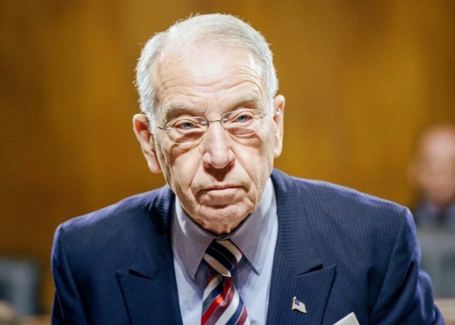 Grassley at 92: Still Eyeing Senate? Controversial Move! — Chuck Grassley Senate 2025, Iowa Senate election news, Grassley re-election campaign