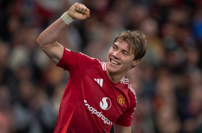 Hojlund's Shocking Exit Looms: Will He Join Milan? —  Rasmus Hojlund transfer news, Manchester United loan options, AC Milan interest 2025