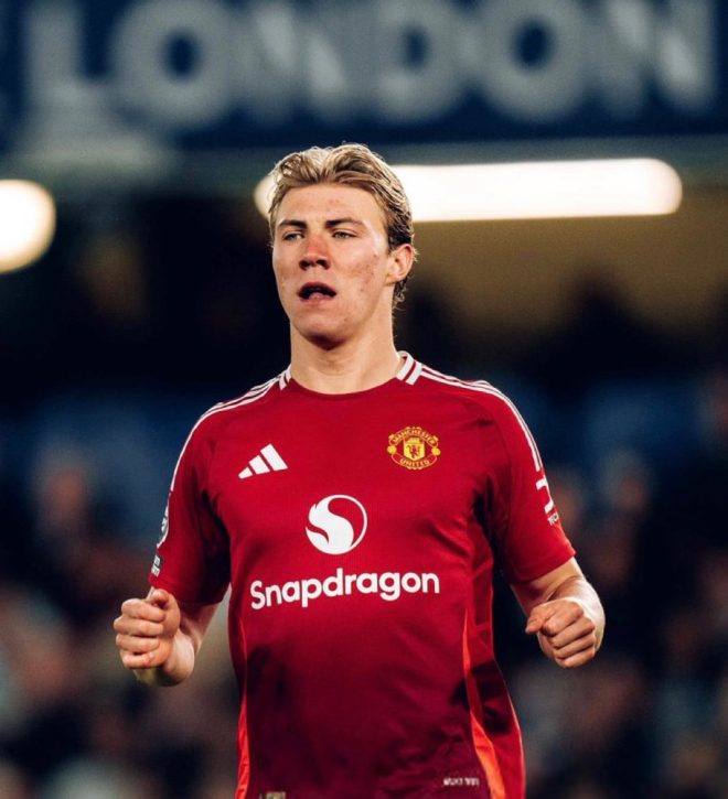 🚨 Hojlund's Shocking Exit: Manchester United's Dilemma! —  Rasmus Hojlund transfer news, Manchester United player updates, football loan agreements 2025
