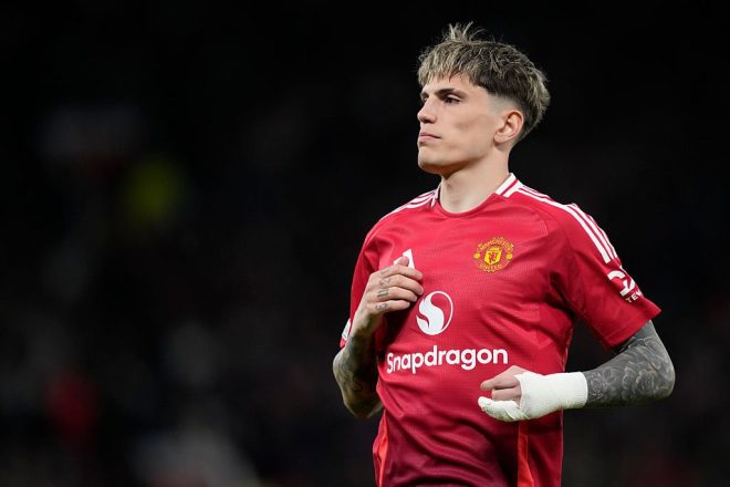 Is £50m the Key to Unlocking Garnacho's Future? —  Alejandro Garnacho transfer news, Manchester United player updates, Chelsea FC negotiations 2025