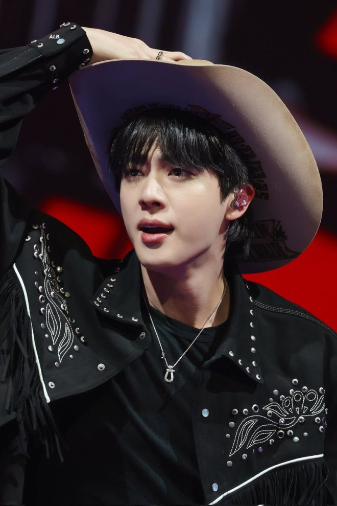 JIN: Breaking Records as Asia's Solo Superstar! — Asian music tour records, highest grossing solo artist 2025, Billboard chart attendance milestones