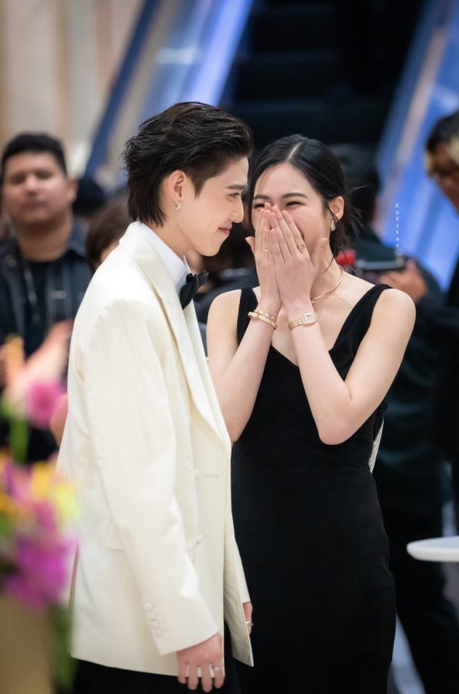 Lingling's Shocking Collaboration with Cartier Revealed!  
What You Didn't Expect from the Luxury Event   —  Lingling Kwong fashion collaboration, Cartier luxury jewelry event, Lingling Kwong designer showcase