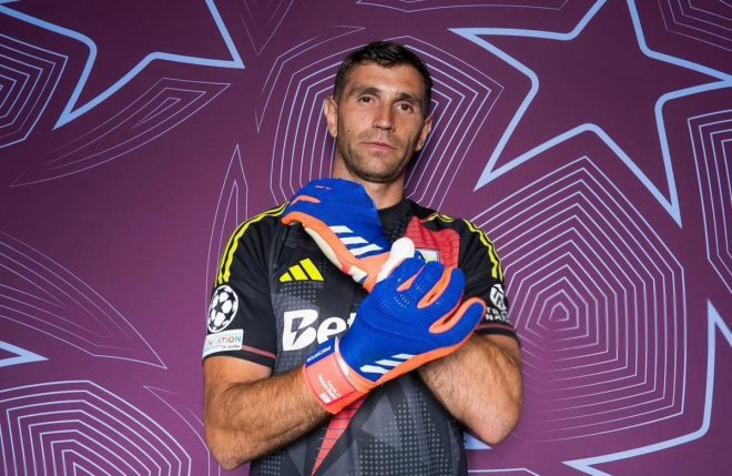 Manchester United's Shocking Move: Martínez Over Lammens? — Emiliano Martínez transfer news, Manchester United latest updates 2025, Aston Villa goalkeeper rumors