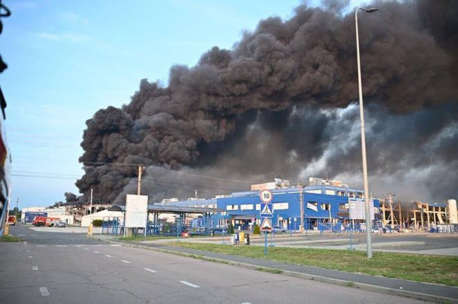 Putin's Missiles Target US Factory; Trump Backs Him? — Putin missile attack news, American factory destruction 2025, Trump praises Putin actions
