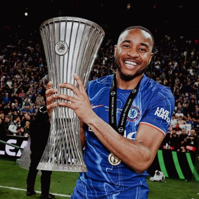 Shock Moves: Chelsea’s Nkunku and Jackson on the Brink! — Chelsea transfer news, Nkunku Bayern talks 2025, Jackson Premier League updates