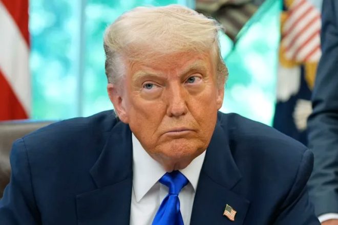Shocking: Insider Trading Scandal Rocks Trump Campaign! —  Presidential financial scandal, political corruption investigation, insider trading revelations